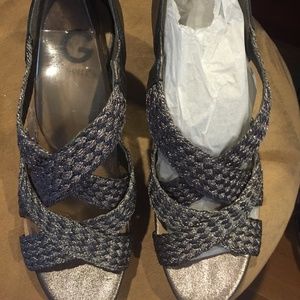 Guess Pewter Wedge New